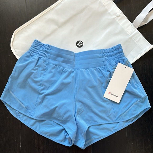 lululemon athletica Pants - lululemon HOTTY HOT HR SHORTS 2.5” in AERO BLUE SZ 8 NWT